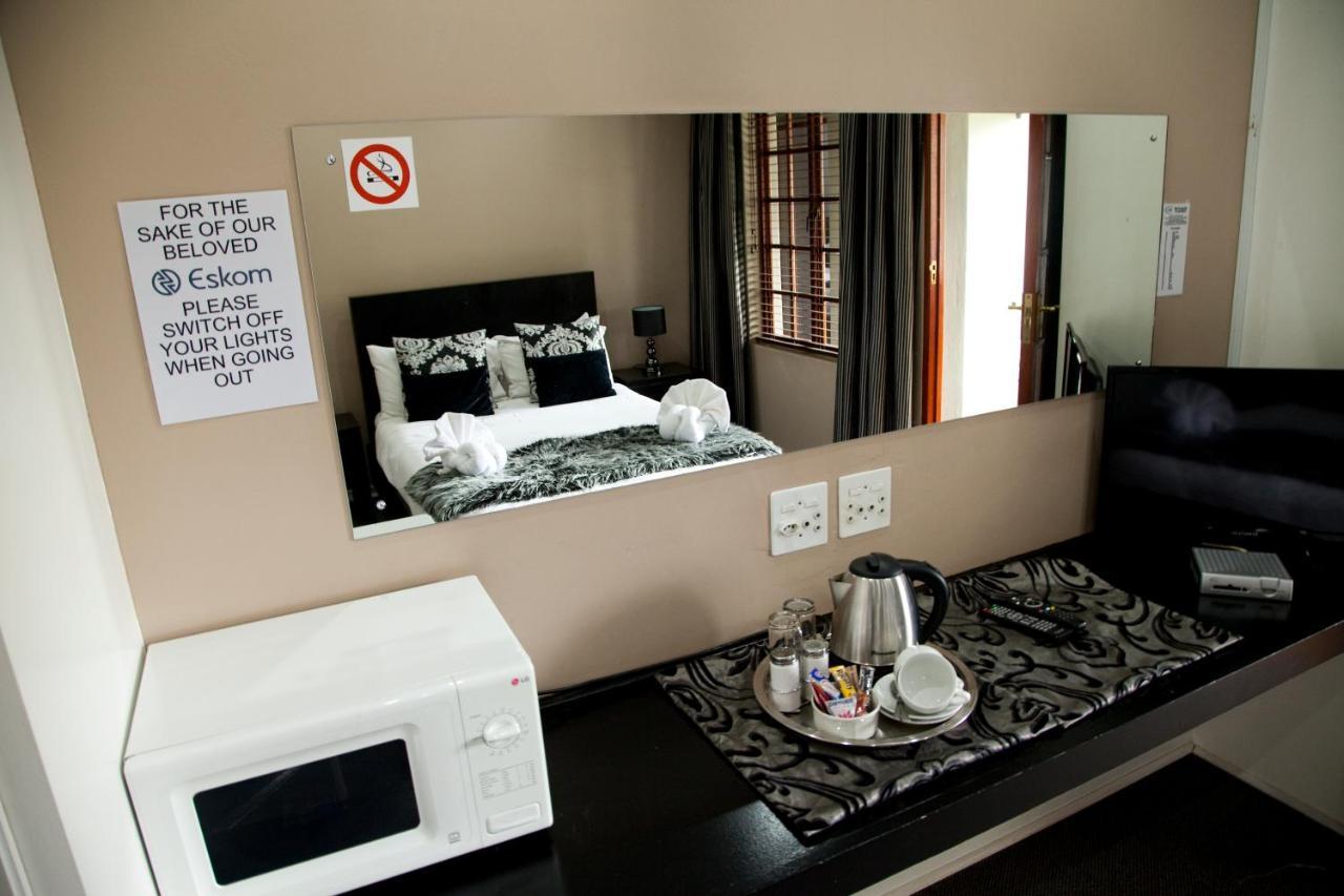 The Gables Middelburg Mpu Hotel Екстериор снимка